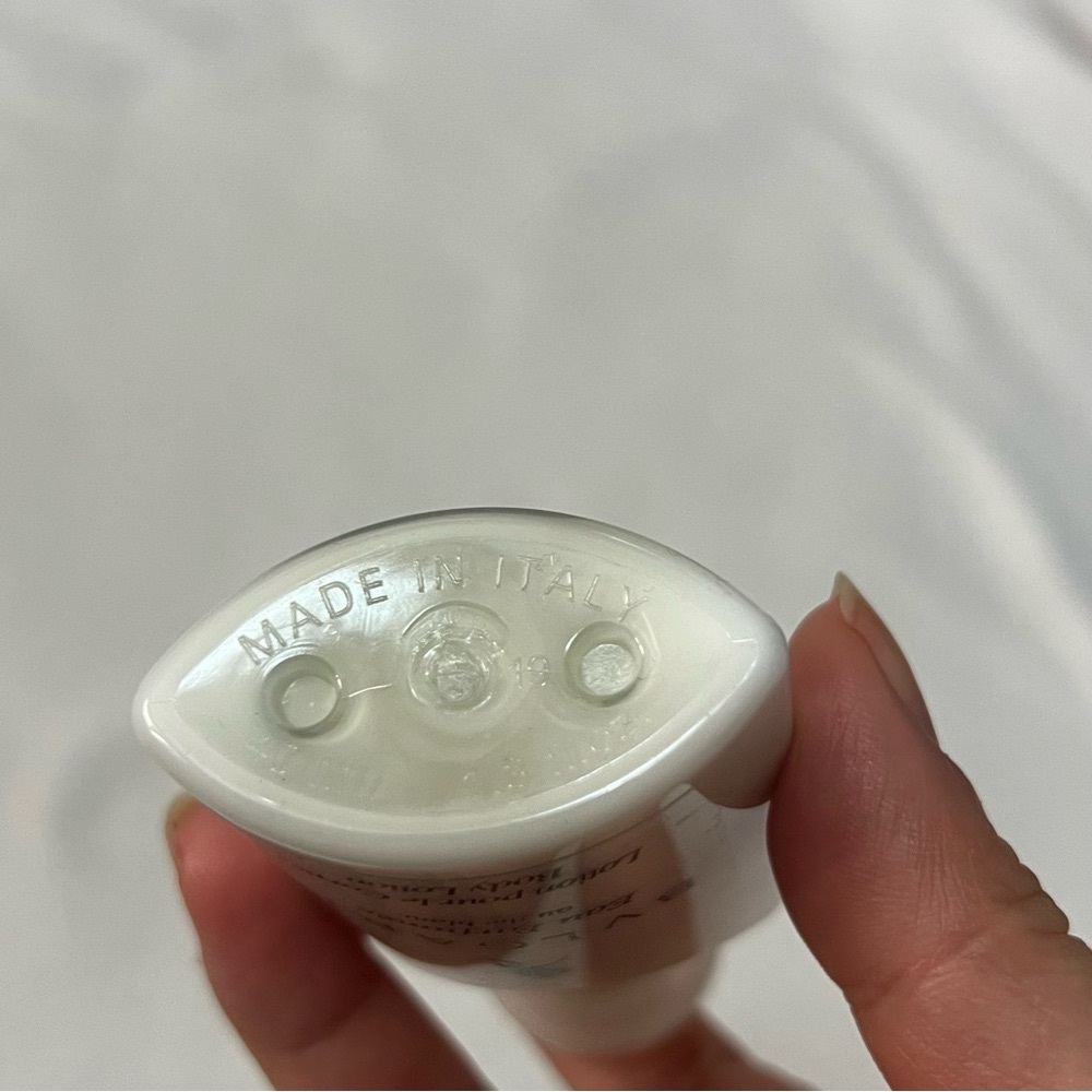 Bvlgari Eau Parfumée Au the Blanc white tea Body Lotion 1.3oz set of 8 Aprilsale - Picture 6 of 6